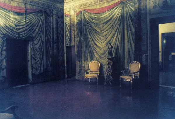 Palast Rom by Candida Hofer