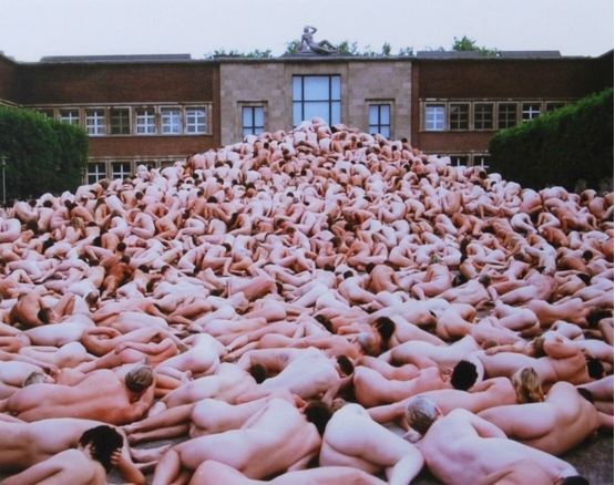 Museum Kunst Palast by Spencer Tunick