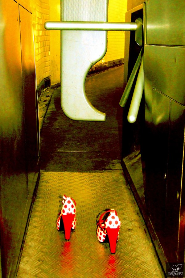 Exit by Margarita Bohórquez