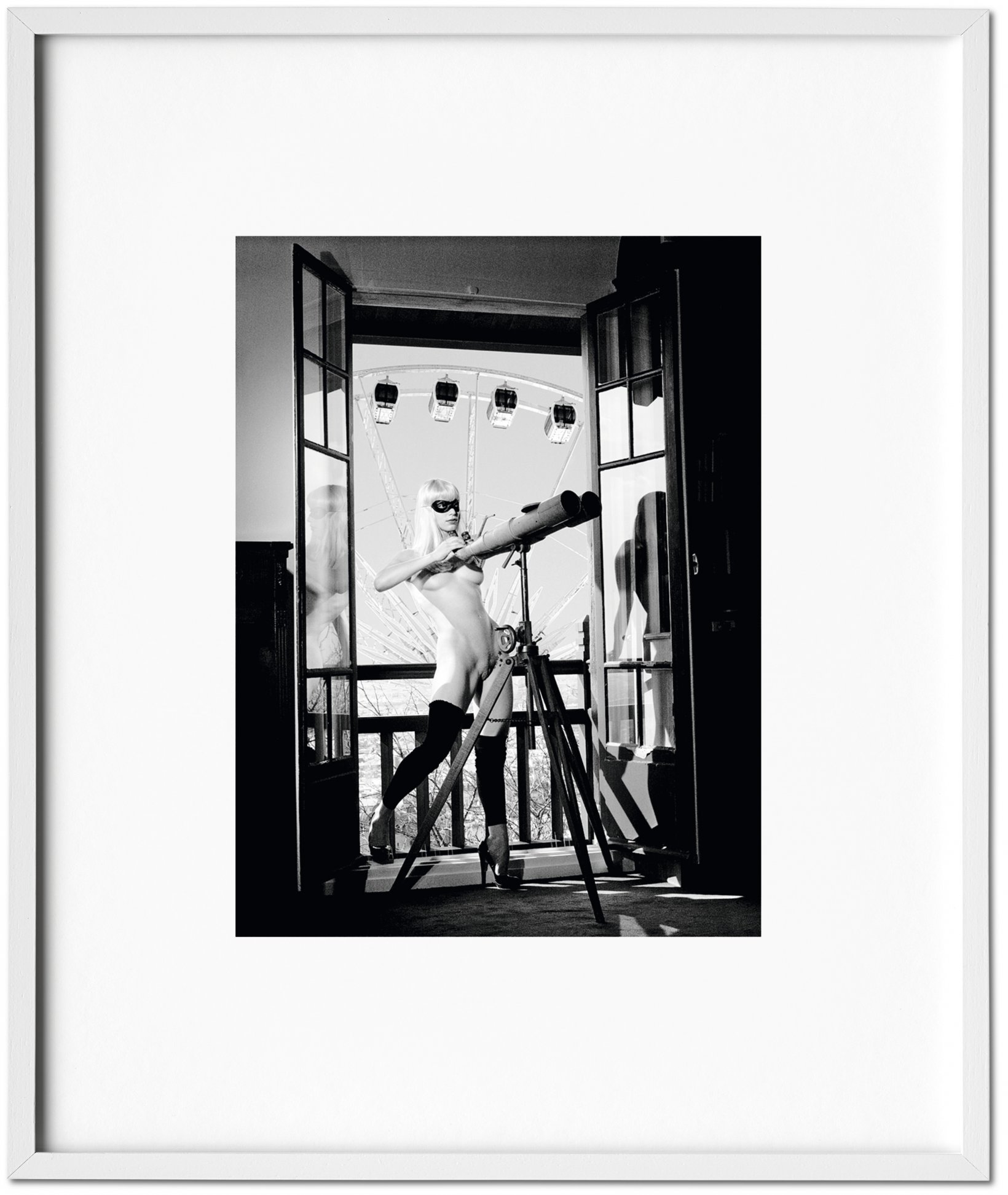 Rose – c’est Paris, Art Edition No. 101–200 ‘Magic’ by Bettina Rheims