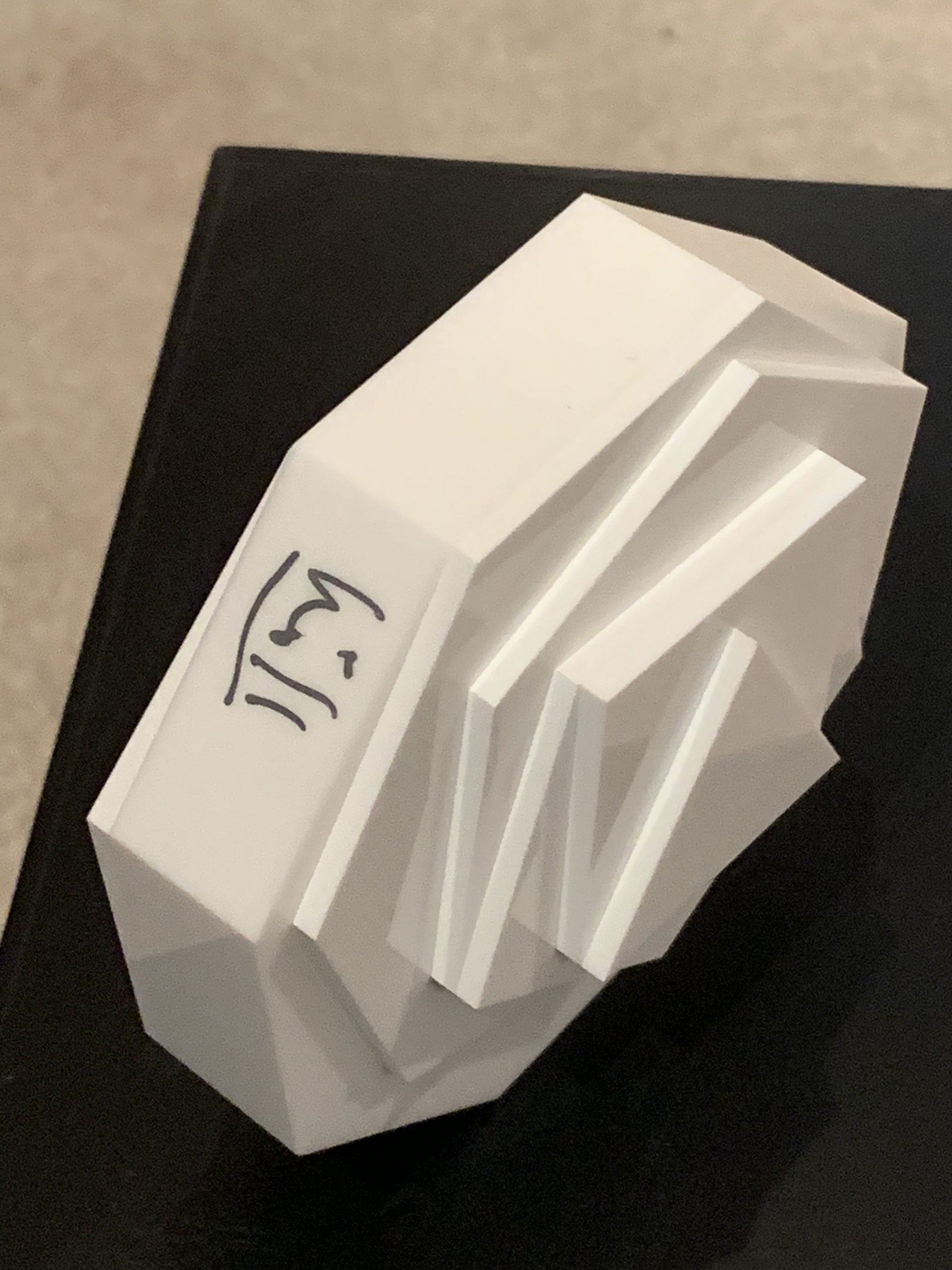 3-8 Eck, Triangle to Octagon by Max Bill