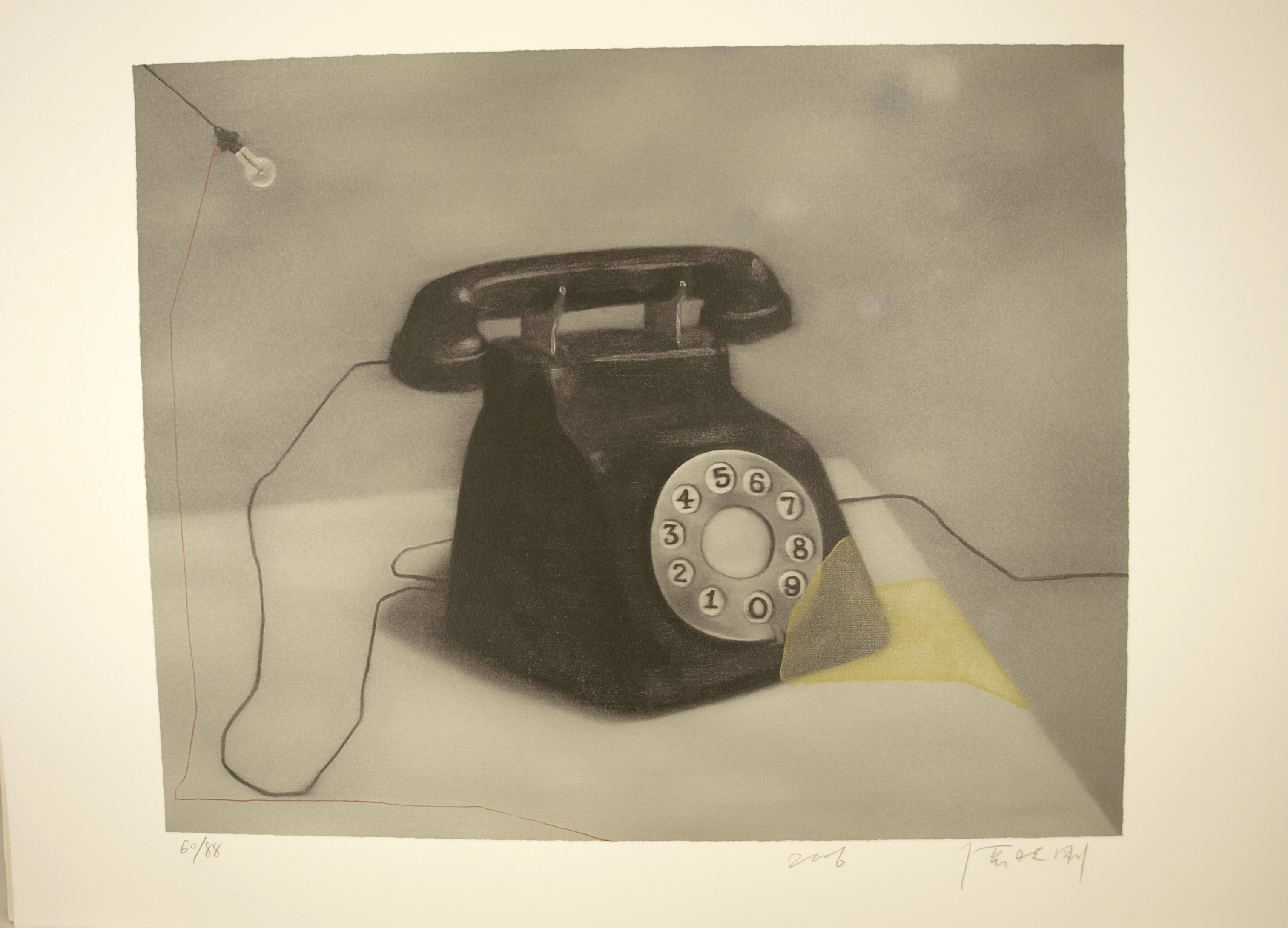 Amnesia and Memory : Telephone by Zhang Xiaogang