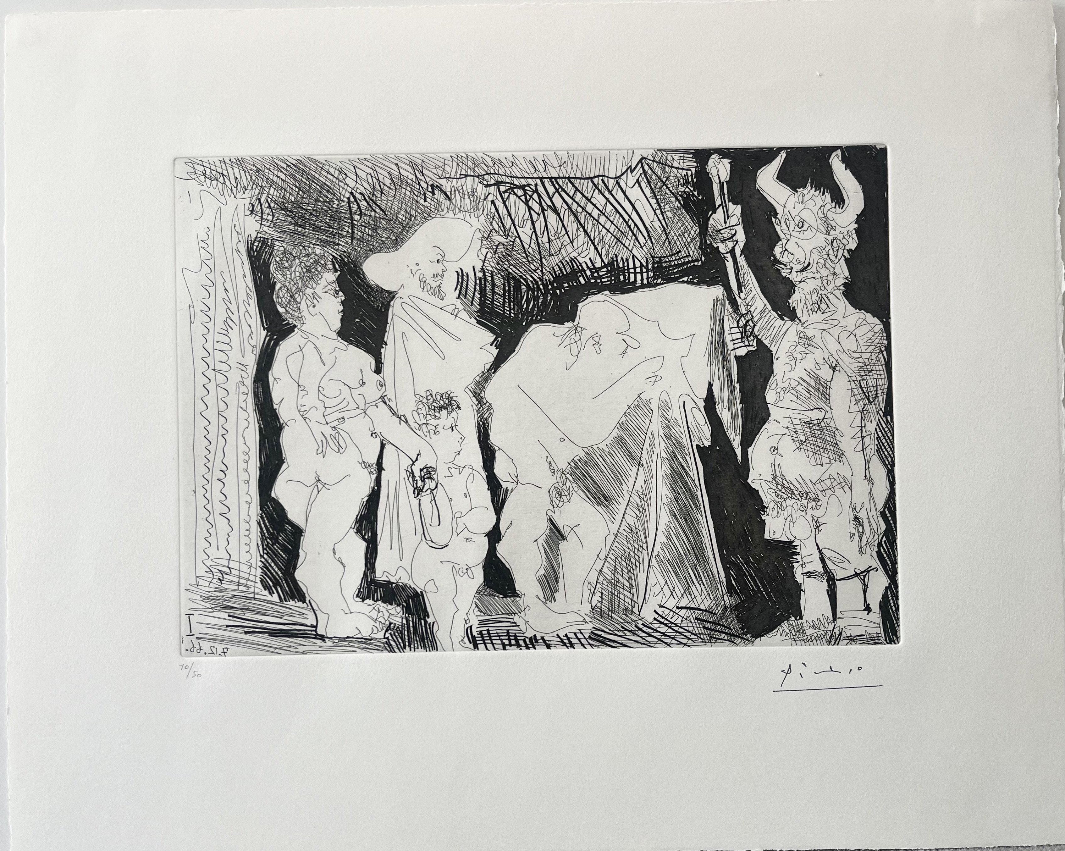 Le Cocu posant pour une photographie devant des spectateurs by Pablo Picasso