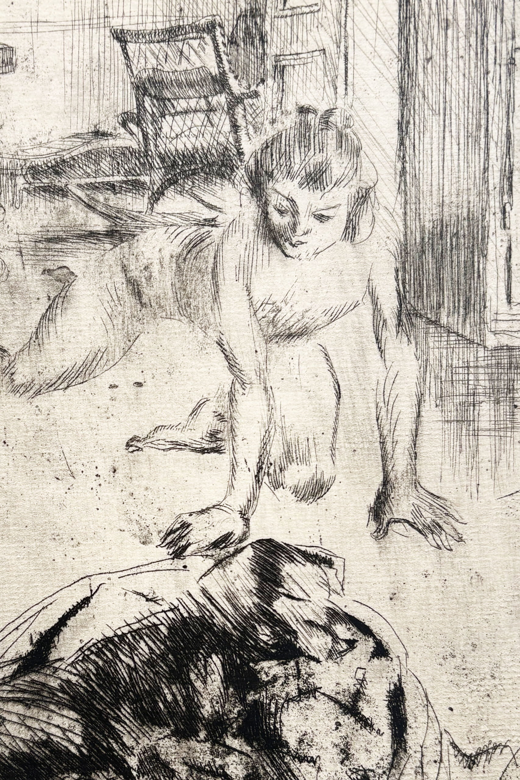 Minne Playing with a Dog in a Basket | Minne jouant avec un chien dans un panier by Jacques Villon